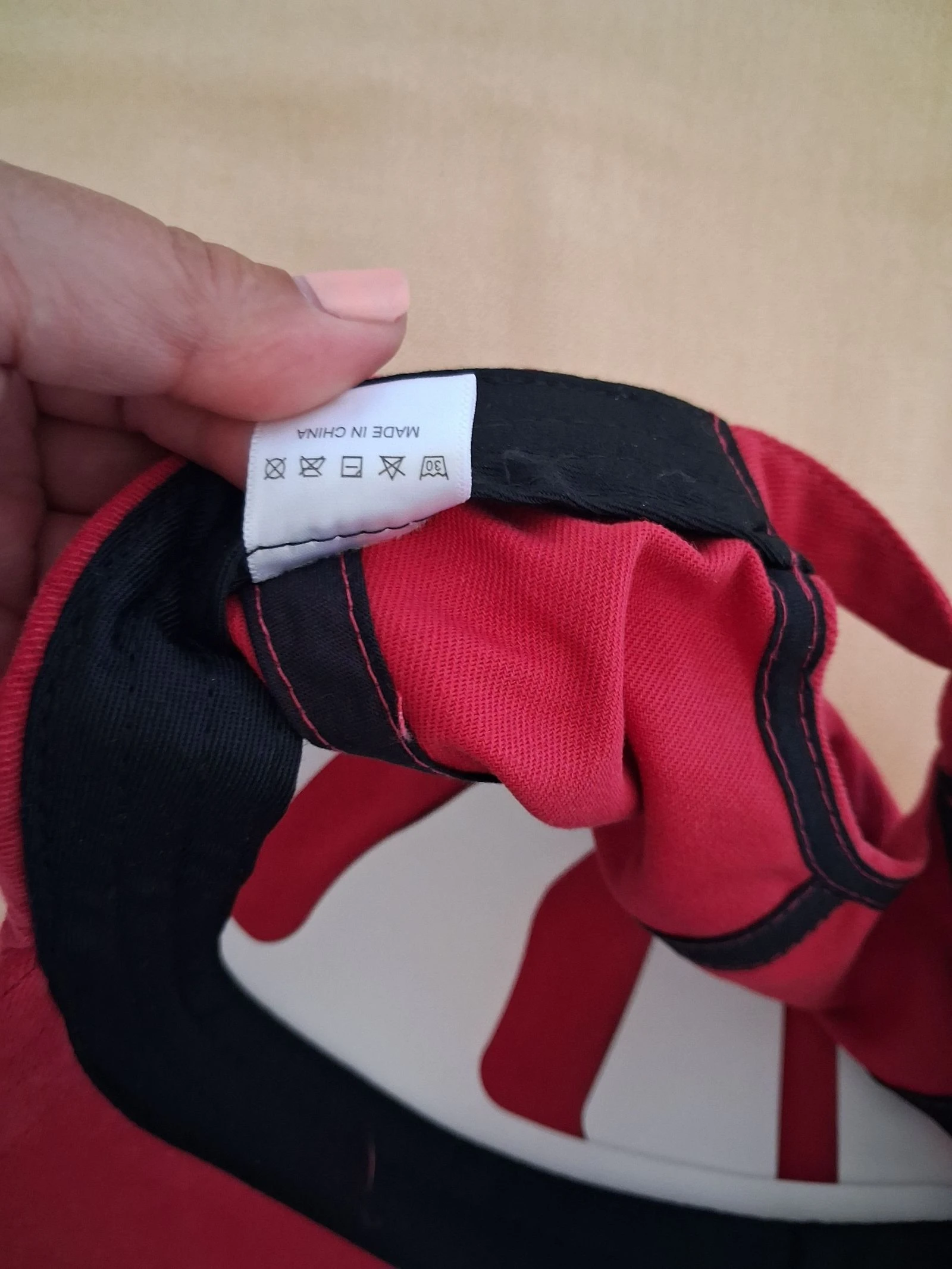 Boné vermelho bordado "S" — P.Yue Studios (Novo) – photo 5